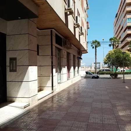 Apartamento Con Buena Vista Торевьиа